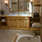 Bed & Breakfast La Closerie Des Sacres 3*