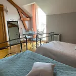 La Closerie Des Sacres Bed & Breakfast