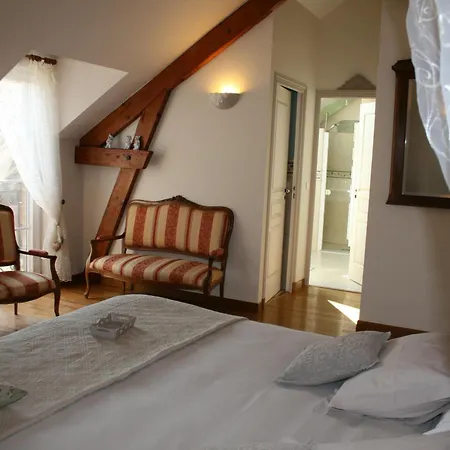 La Closerie Des Sacres 3*