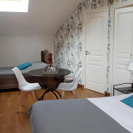 La Closerie Des Sacres Bed & Breakfast