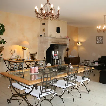 La Closerie Des Sacres Lavannes