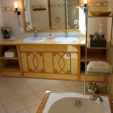 La Closerie Des Sacres 3* Lavannes