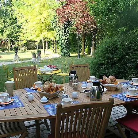 La Closerie Des Sacres 3* Lavannes